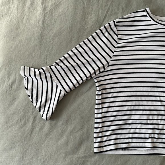 Ardene Black and White Striped Bell Sleeve Blouse (Large) - Picture 3 of 6